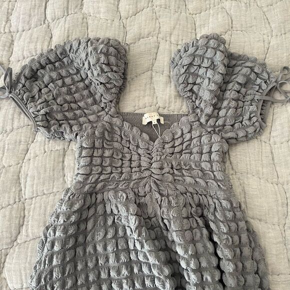 Endless Rose BUBBLE PUFF SLEEVE MAXI DRESS - Picture 11 of 14